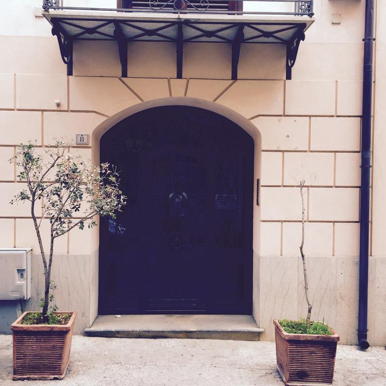 La Casetta Al Massimo By Domusicily Palermo Habitación foto